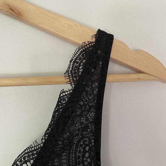 Victoria's Secret black bra lace detail lingerie size M mesh back unlined cups - Picture 3 of 8